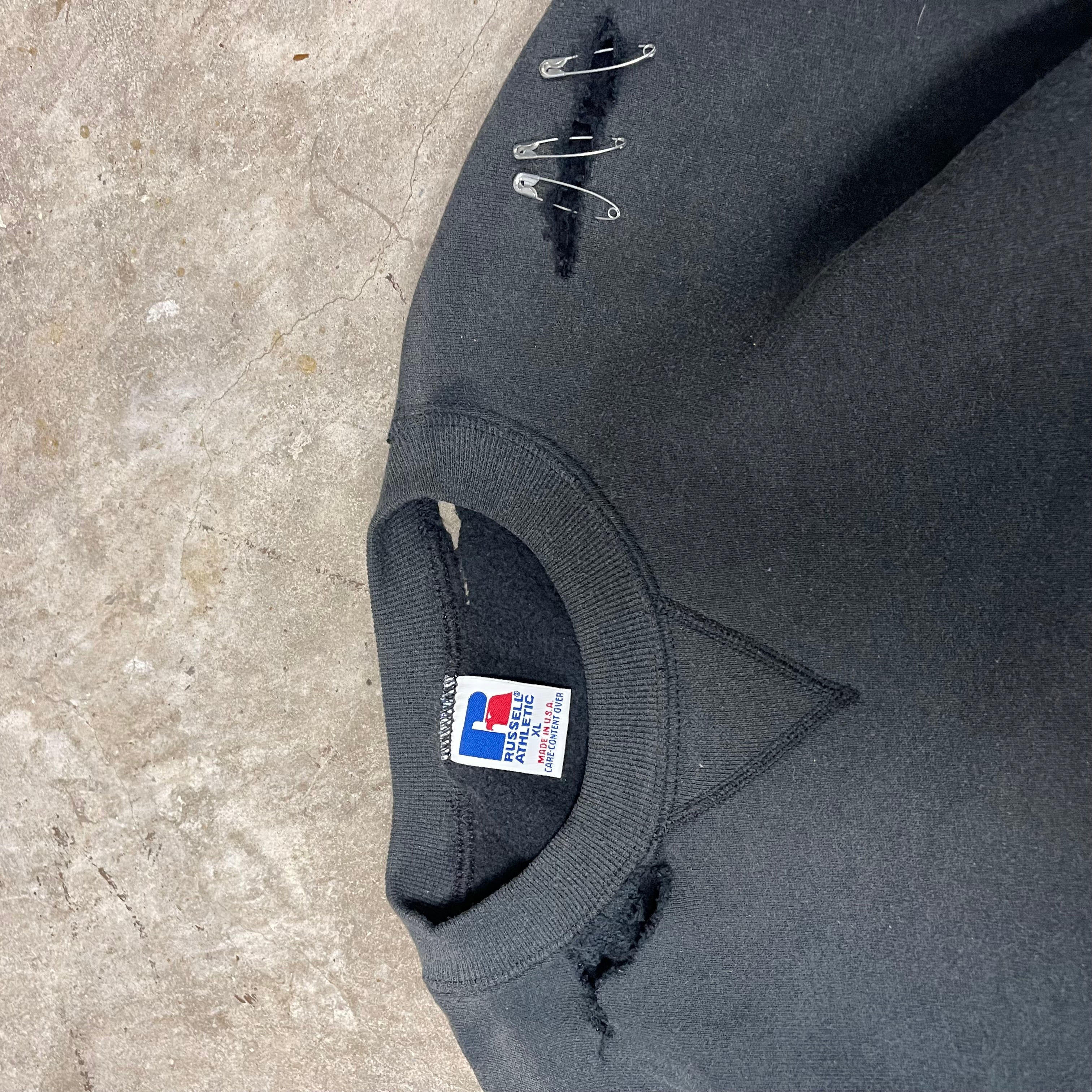 Vintage Faded and Distressed Russell Crewneck Black Blank